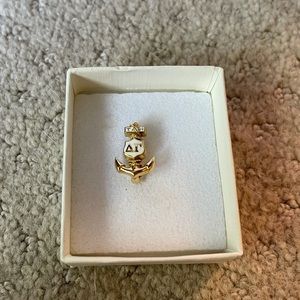 Delta Gamma Gold Pin